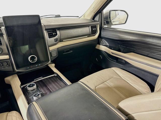 Used 2023 Ford Expedition Max Platinum AWD/4WD image 31