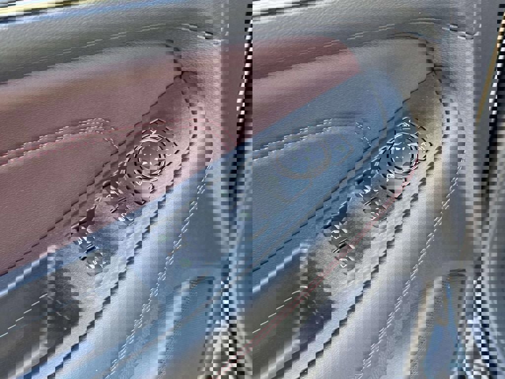 Used 2022 Ford Edge Titanium w/ Equipment Group 301A image 33