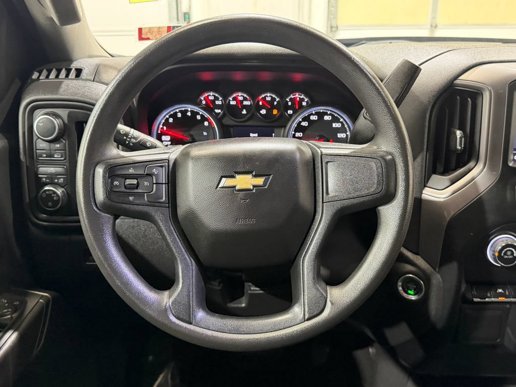 Used 2022 Chevrolet Silverado 1500 Custom AWD/4WD image 24