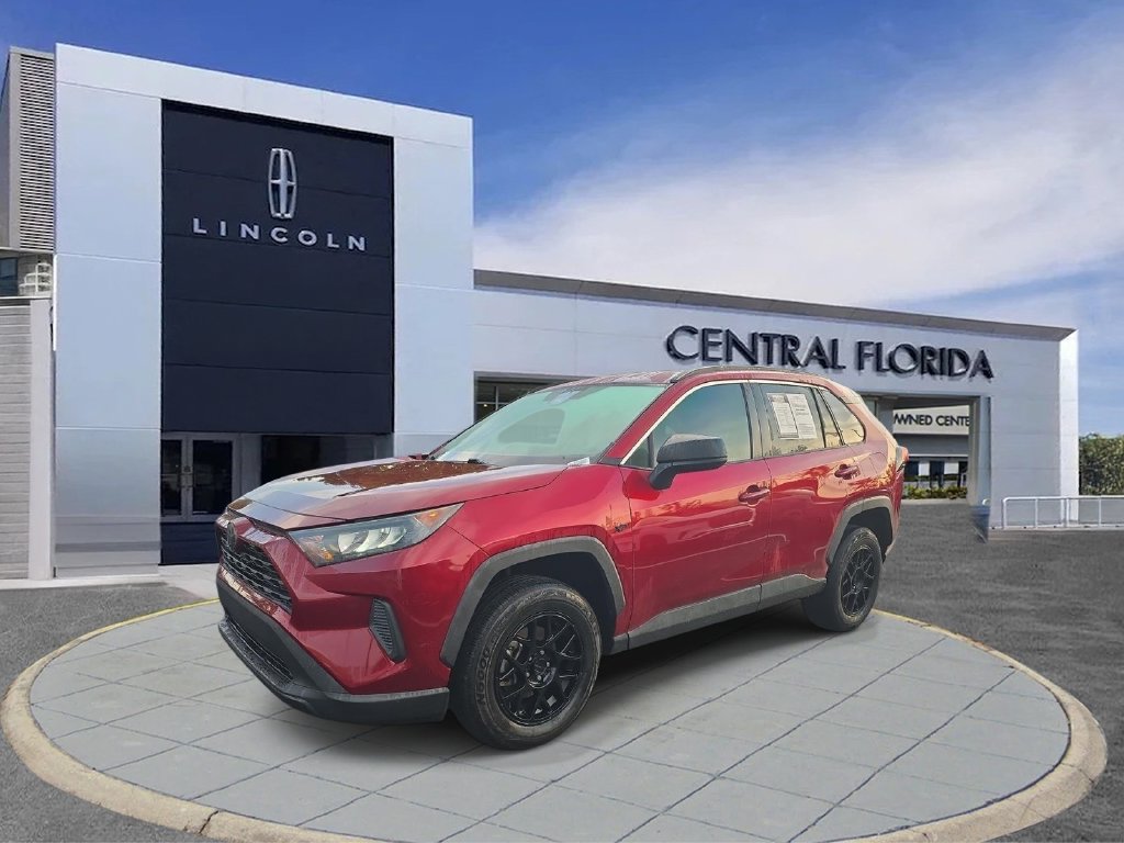 Used 2020 Toyota RAV4 LE FWD image 7