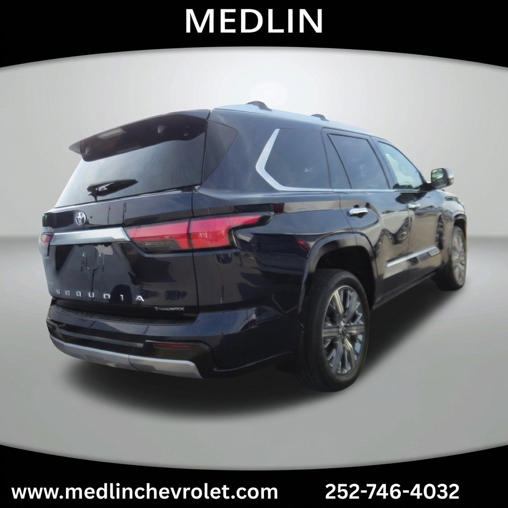 Used 2025 Toyota Sequoia Capstone AWD/4WD image 5