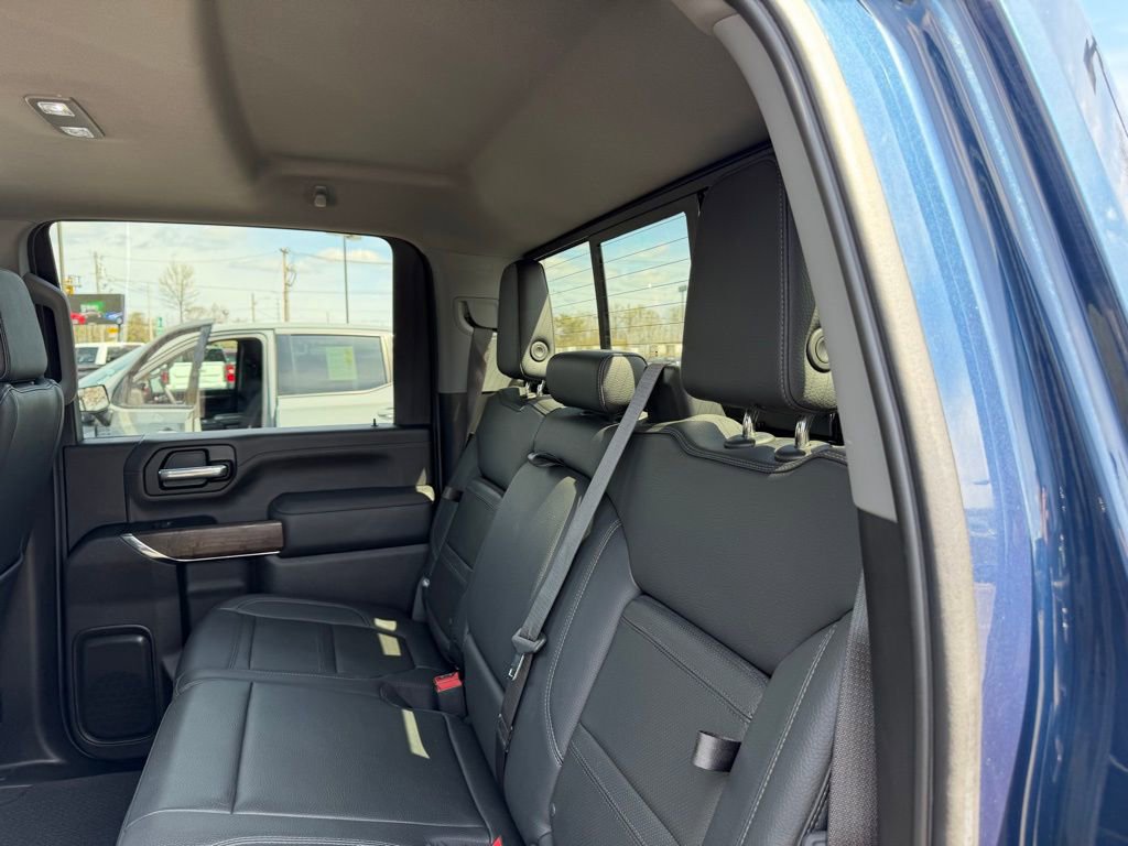 Used 2023 GMC Sierra 3500 Denali w/ Denali Ultimate Package AWD/4WD image 10