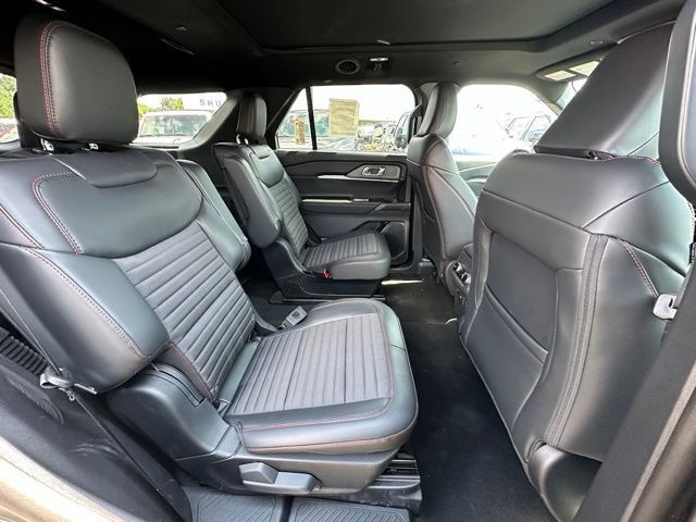 New 2026 Ford Explorer ST-Line AWD/4WD image 26