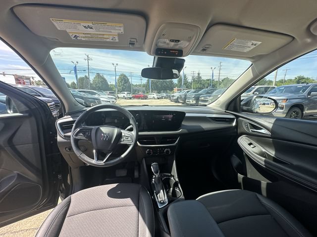 Used 2024 Buick Encore GX Preferred AWD/4WD image 21