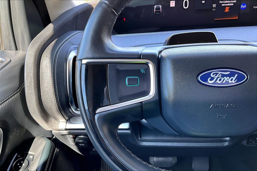 Used 2025 Ford Expedition Max Platinum image 26