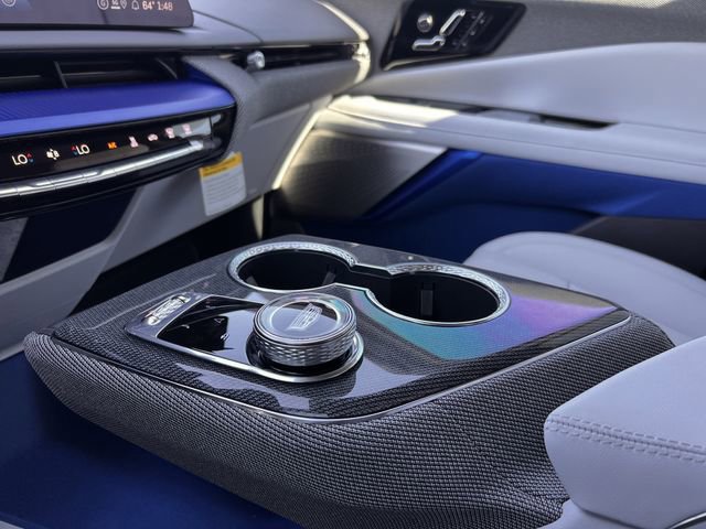 New 2026 Cadillac Optiq Luxury 2 image 17