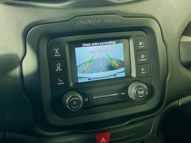 Used 2016 Jeep Renegade Latitude image 18