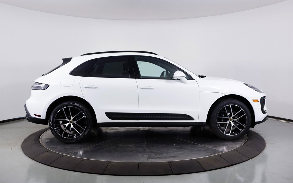 New 2025 Porsche Macan image 27