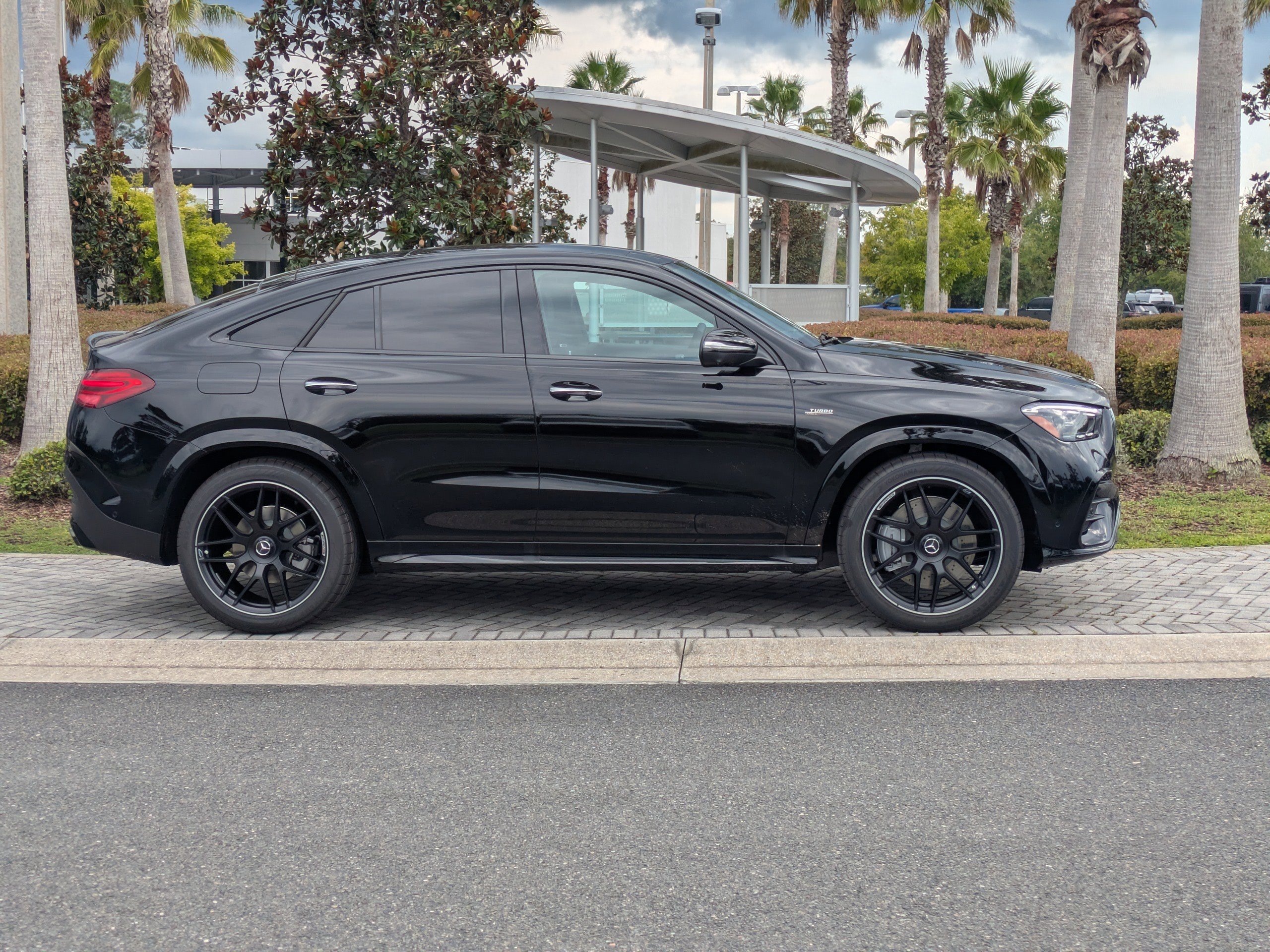 New 2026 Mercedes-Benz GLE 53 AMG 4MATIC Coupe image 5
