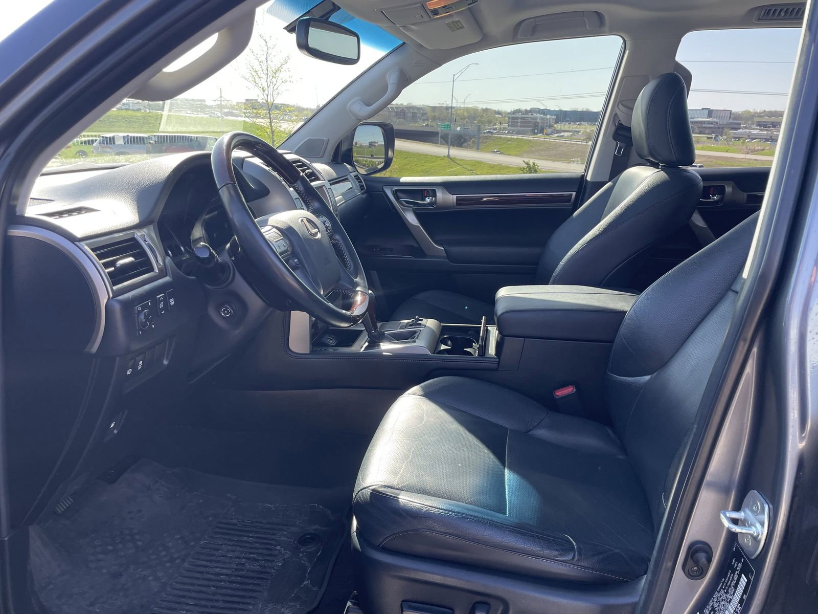 Used 2018 Lexus GX 460 Premium w/ Premium Package image 6