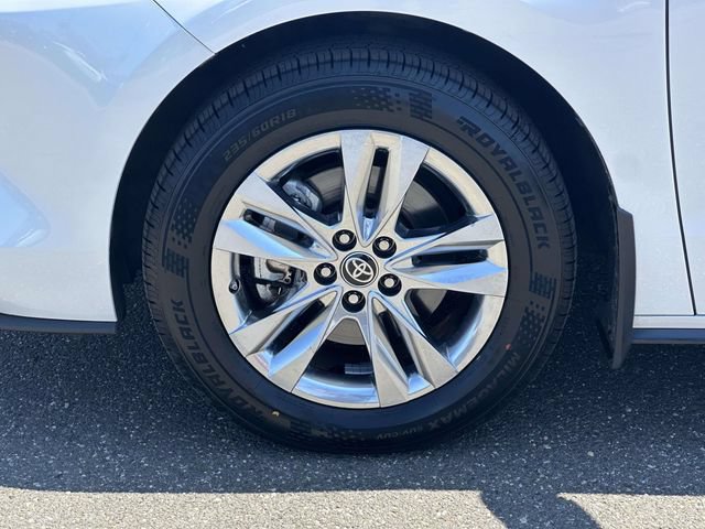Used 2023 Toyota Sienna Limited AWD/4WD image 11