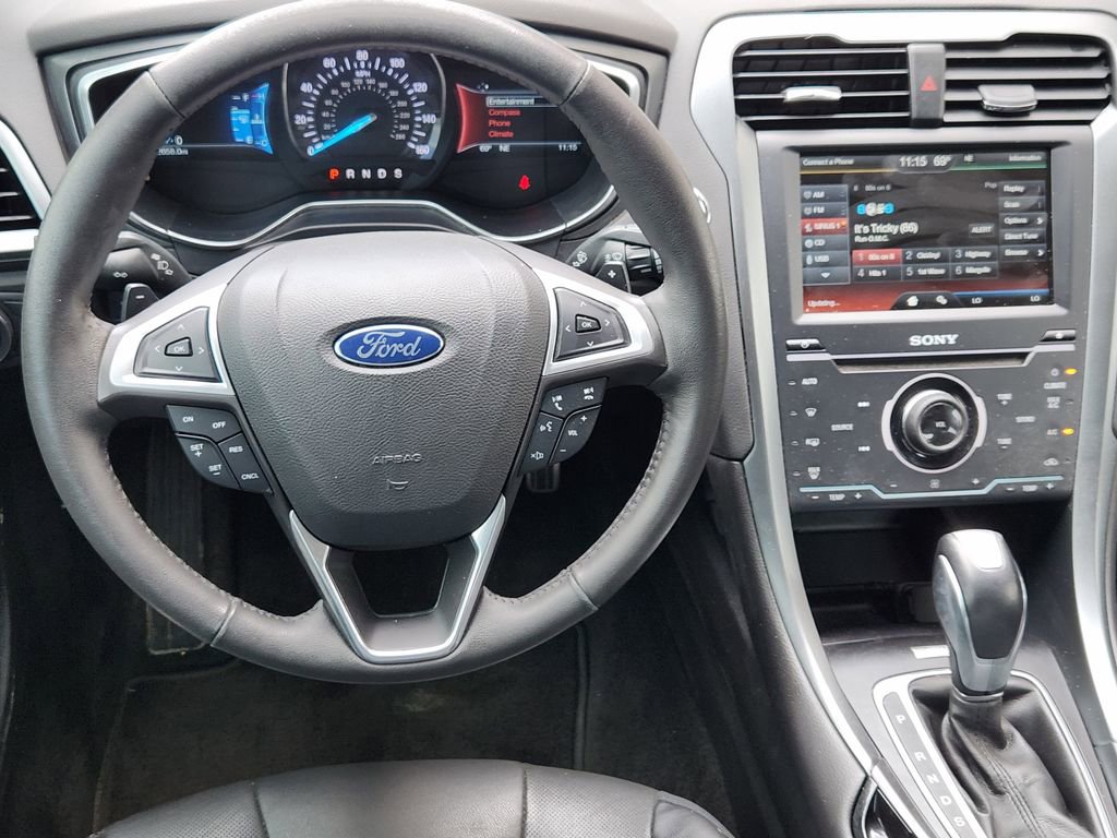 Used 2015 Ford Fusion Titanium image 28