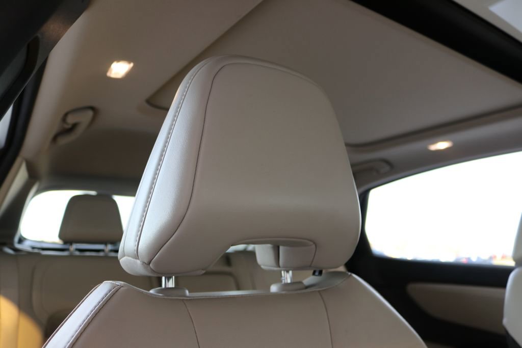 Used 2023 Nissan Ariya AWD image 40