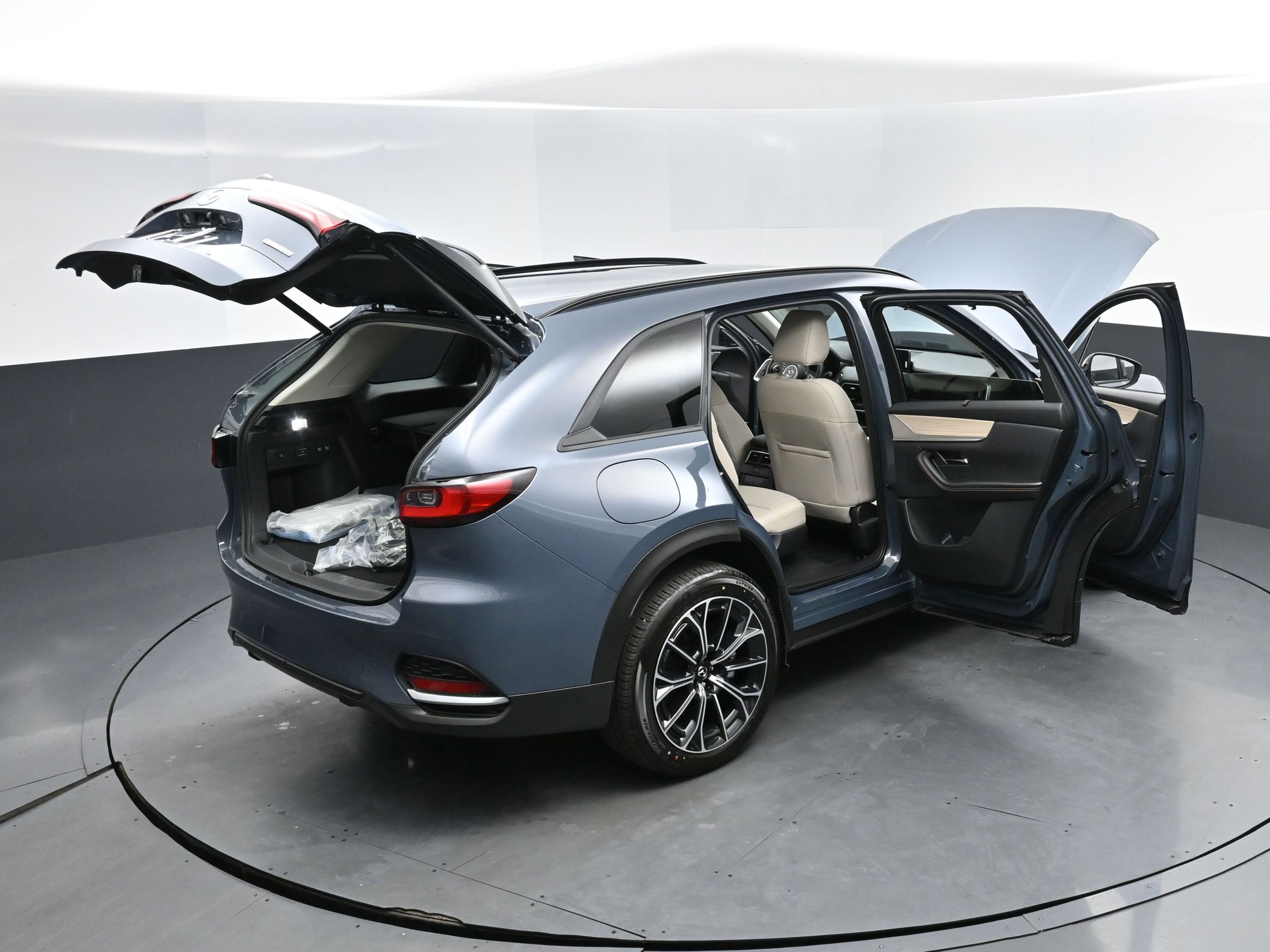 New 2025 MAZDA CX-70 Plug-In Hybrid w/ Premium Pkg image 18
