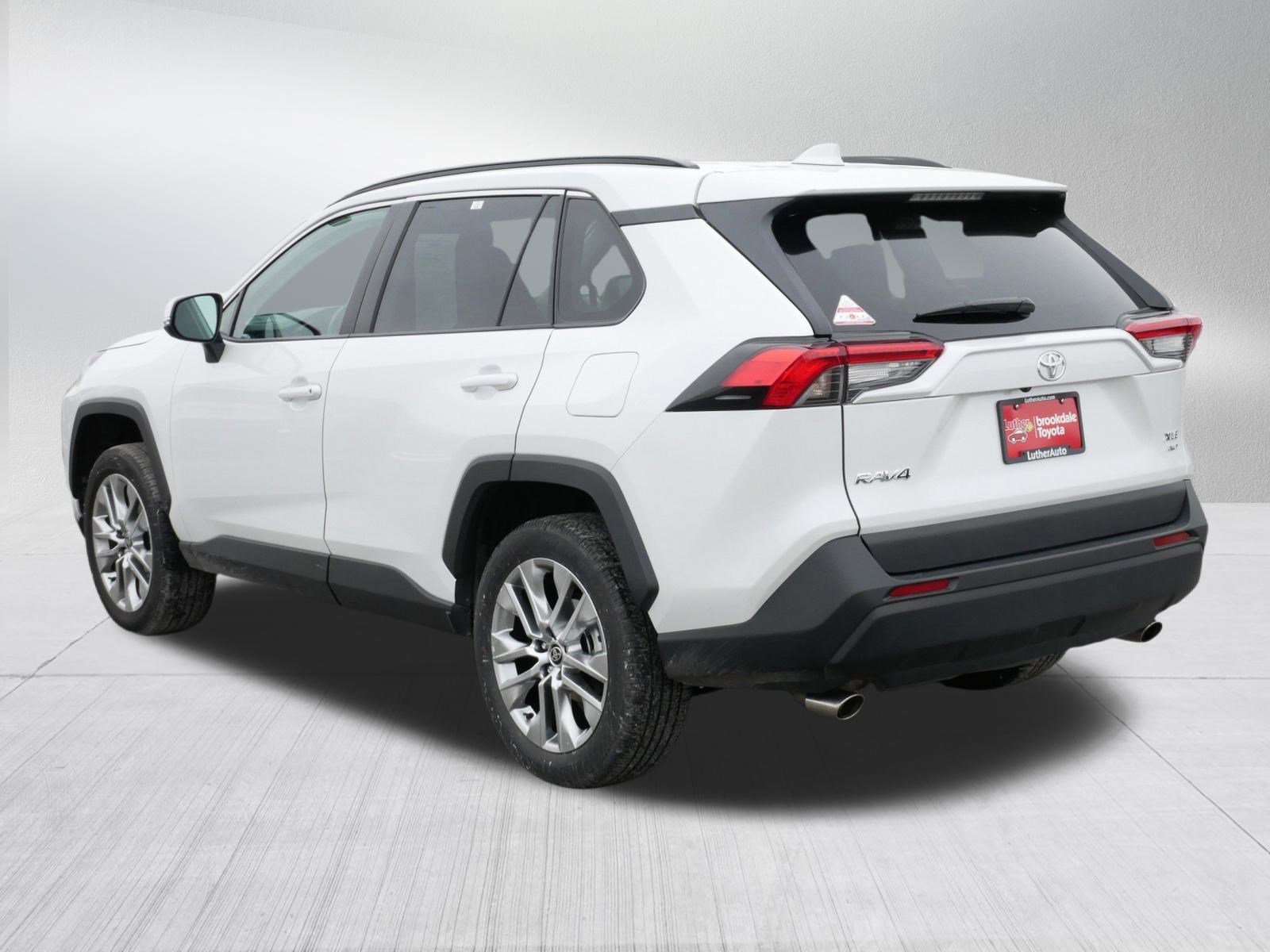 Certified 2025 Toyota RAV4 XLE Premium image 5