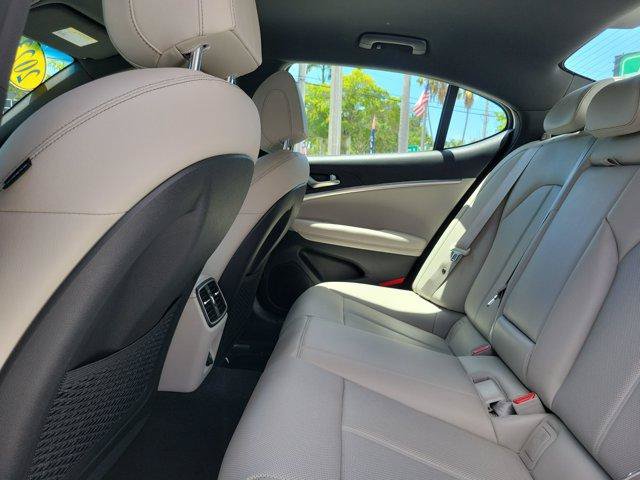 Used 2023 Genesis G70 2.0T RWD image 15