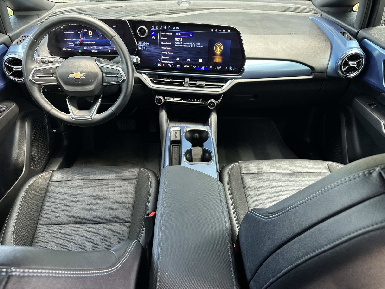 Used 2025 Chevrolet Equinox EV LT w/ Convenience Package FWD image 27