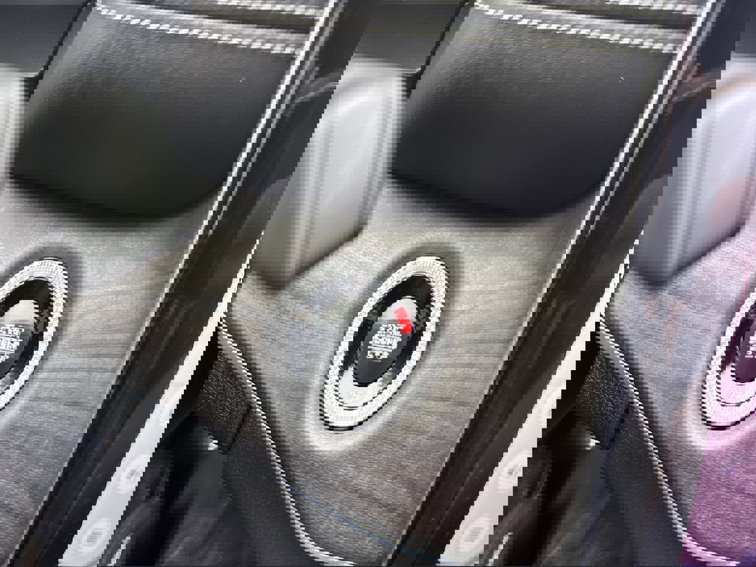 Used 2025 Jeep Grand Cherokee Limited w/ Black Appearance Package AWD/4WD image 20