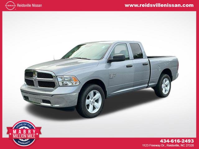Used 2024 RAM 1500 Classic SLT AWD/4WD image 1