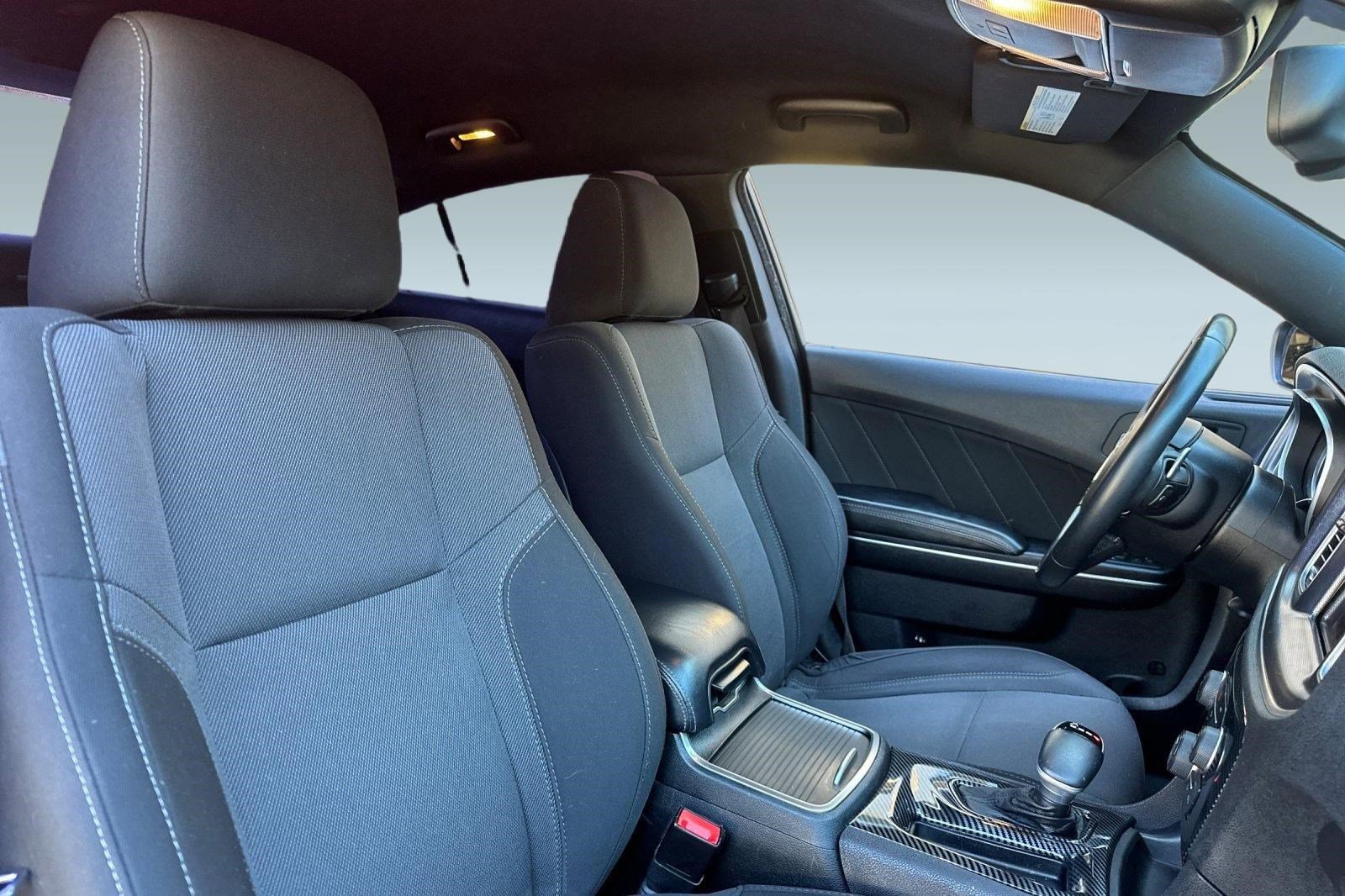 Used 2016 Dodge Charger R/T image 30