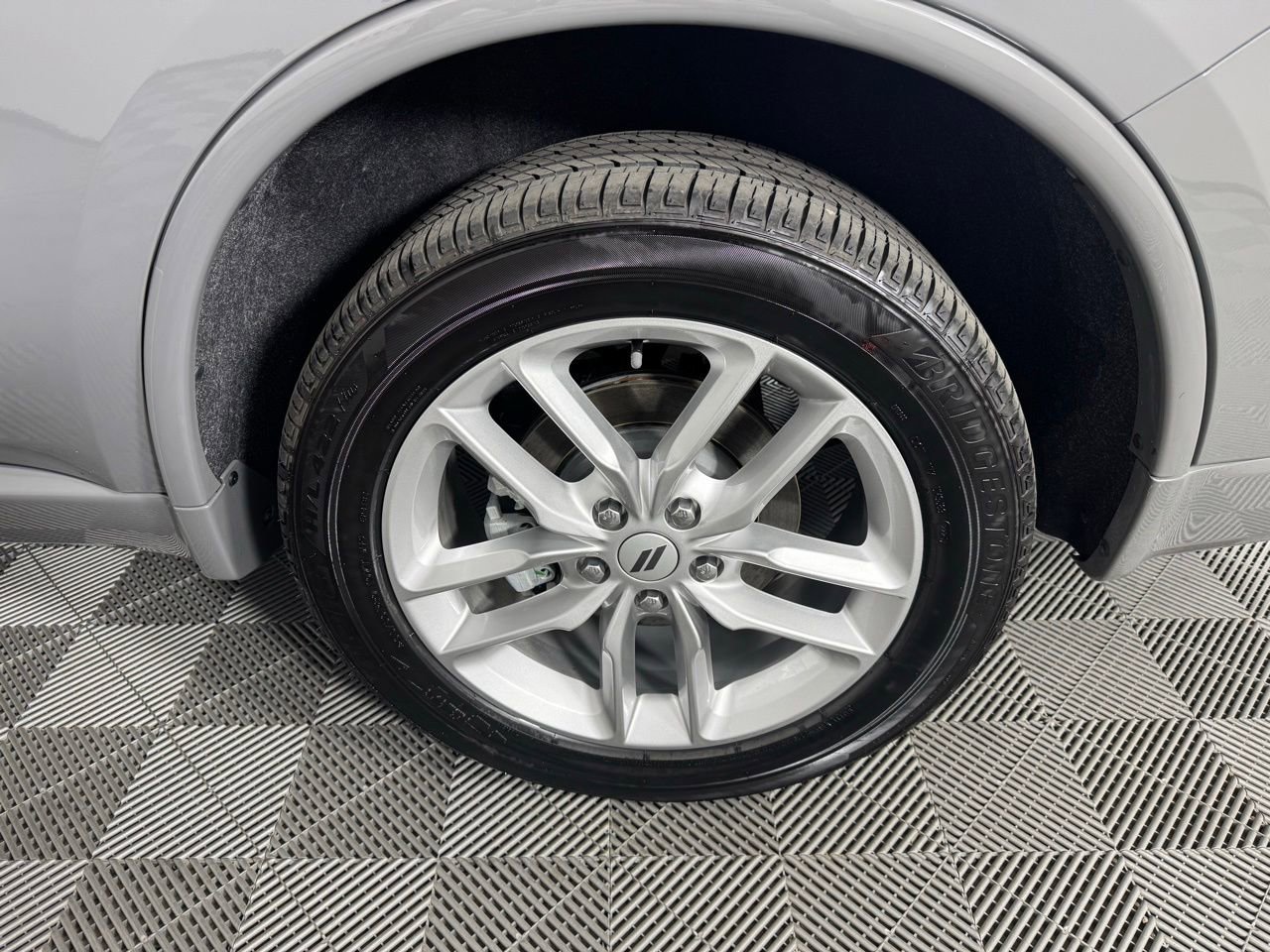 Used 2025 Dodge Durango GT AWD/4WD image 40