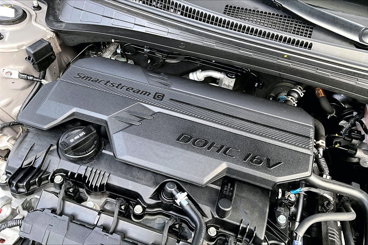 Used 2022 Hyundai Elantra SEL w/ Winter Weather Package image 28