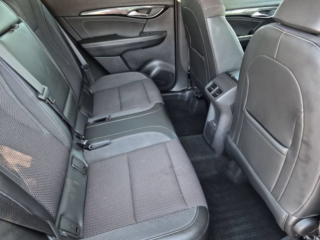 Used 2021 Buick Envision Preferred AWD/4WD image 27