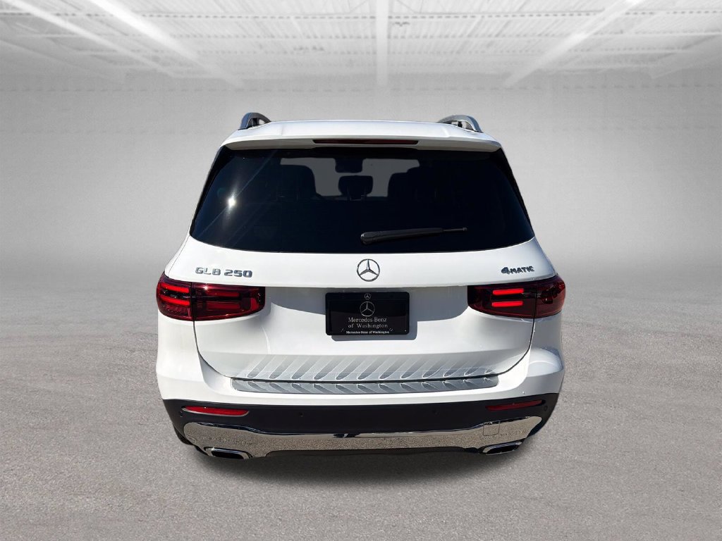 New 2026 Mercedes-Benz GLB 250 4MATIC image 7