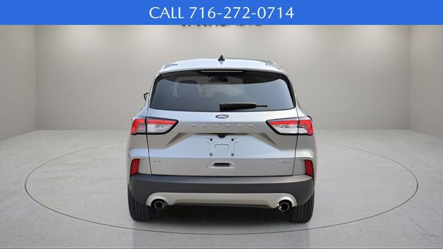 Used 2022 Ford Escape SE image 4