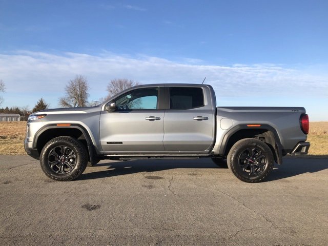 Used 2025 GMC Canyon Elevation w/ Convenience Package image 4