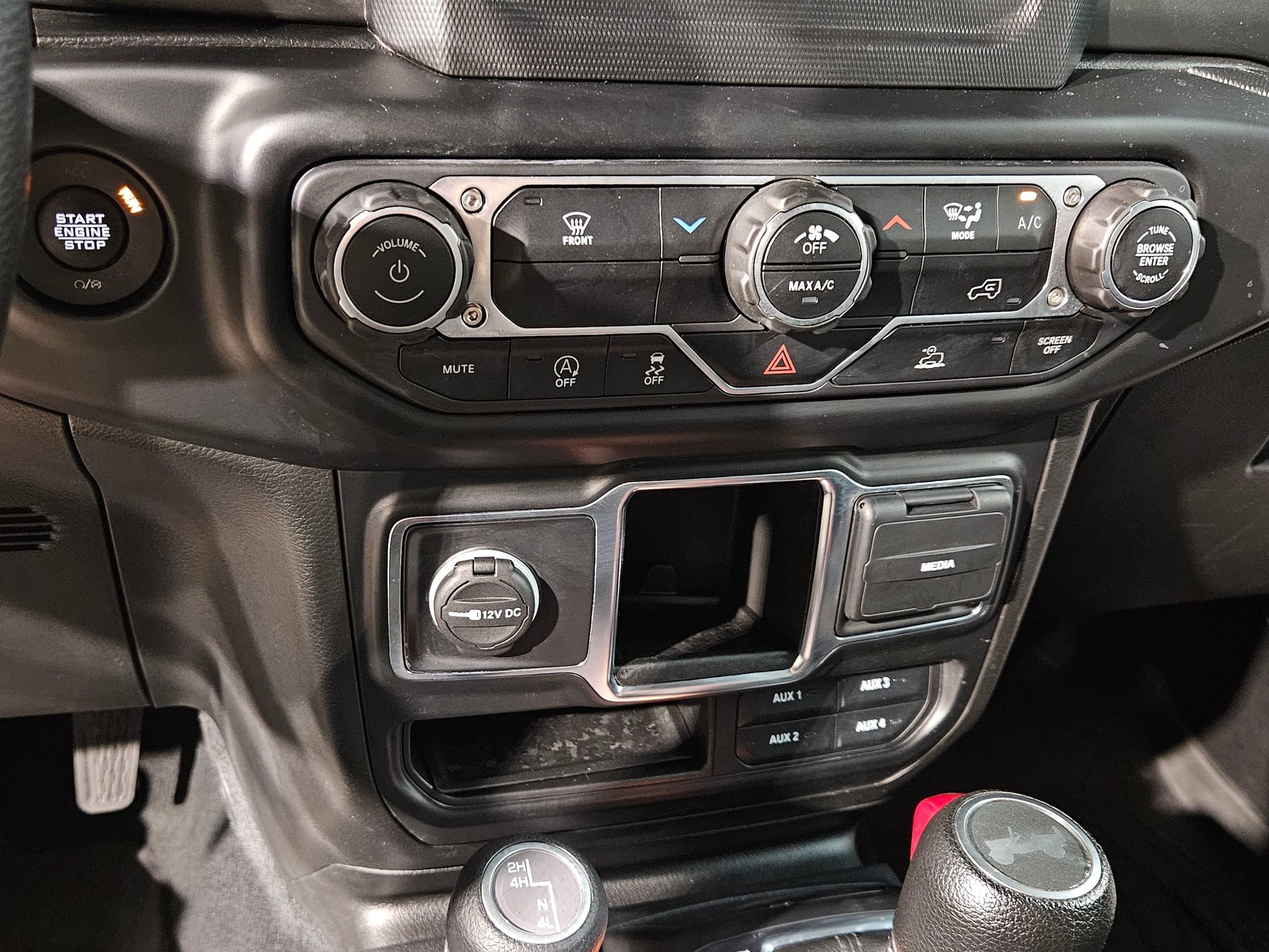 Used 2022 Jeep Wrangler Unlimited Sport AWD/4WD image 29