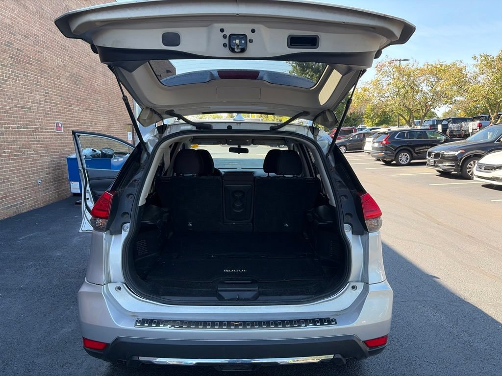 Used 2017 Nissan Rogue AWD image 27