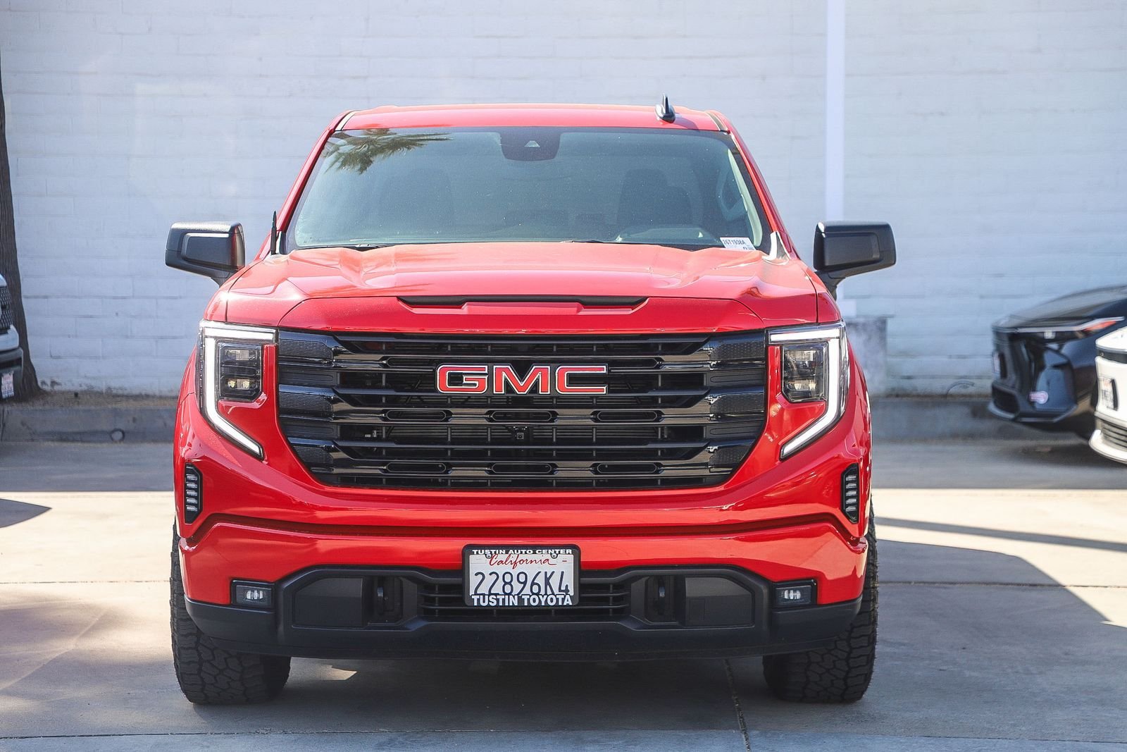 Used 2026 GMC Sierra 1500 Elevation AWD/4WD image 2