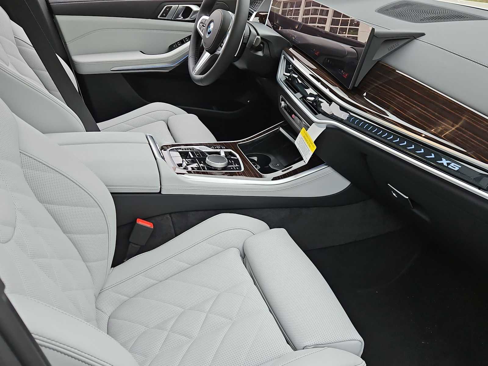 New 2026 BMW X5 xDrive50e w/ M Sport Package image 21
