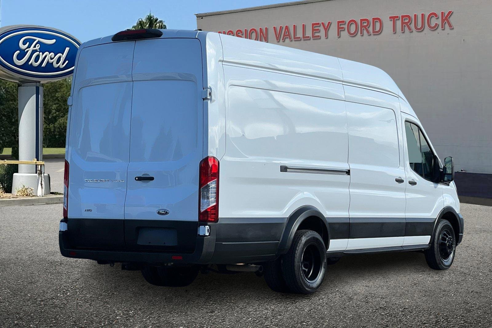 Used 2022 Ford Transit 350 HR Ext HD image 4