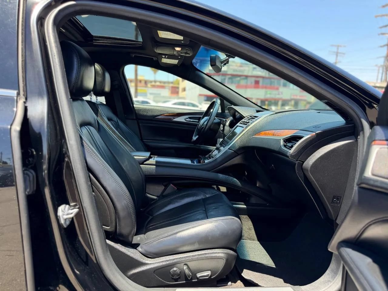 Used 2017 Lincoln MKZ Reserve FWD image 41