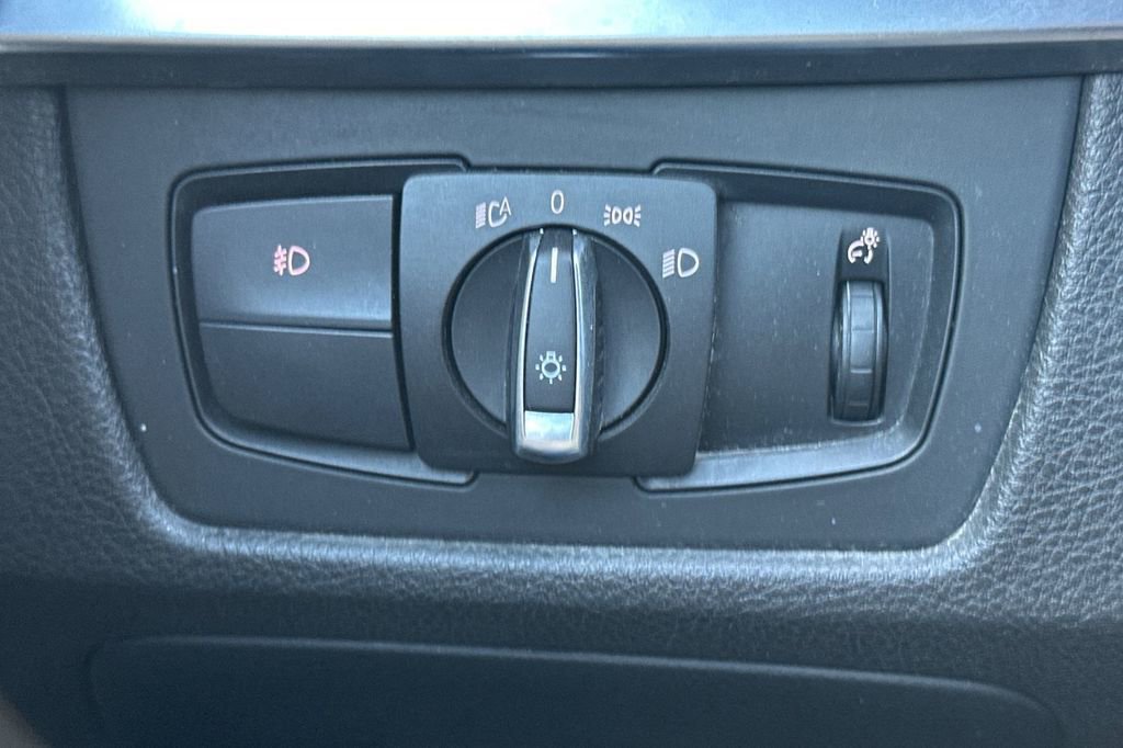 Used 2015 BMW 428i Convertible image 31