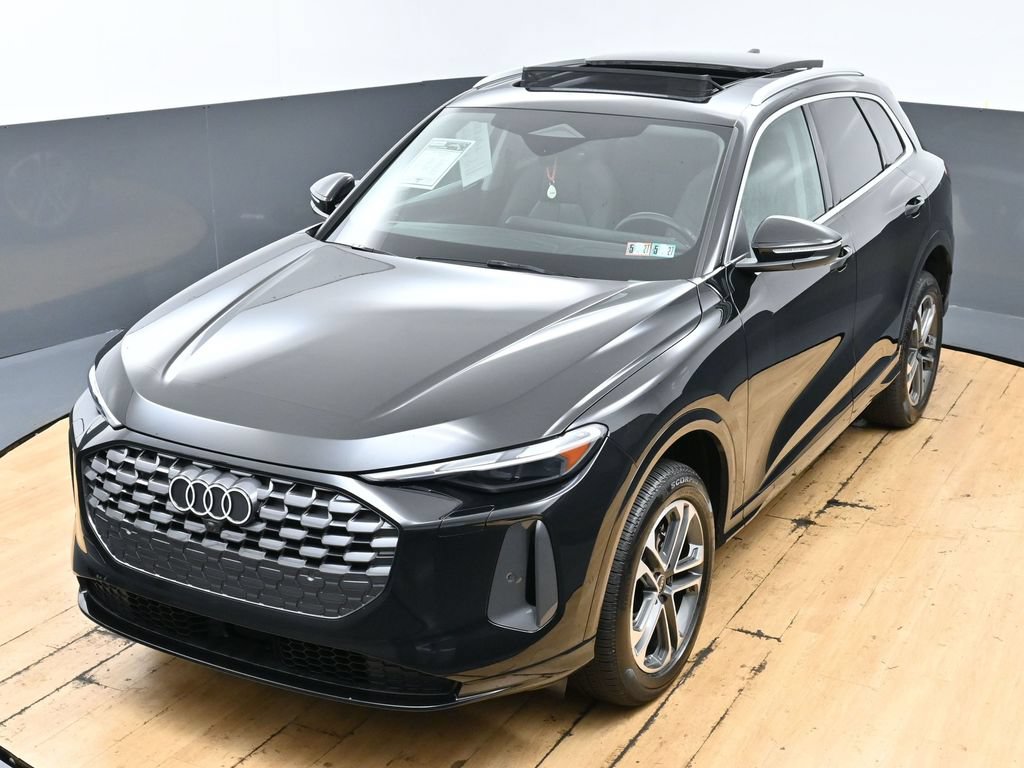 Used 2025 Audi Q5 Premium w/ Convenience Package AWD/4WD image 45