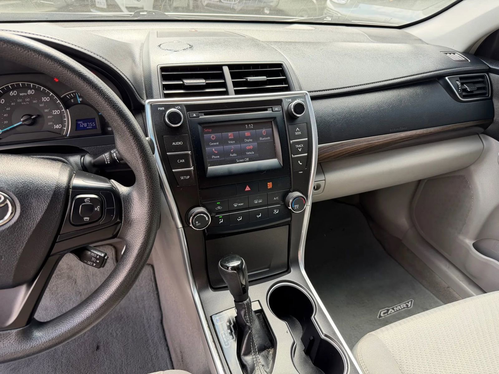 Used 2015 Toyota Camry LE FWD image 28