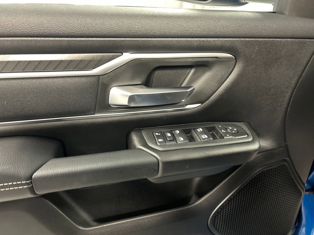 New 2026 RAM 1500 4x4 Crew Cab image 12