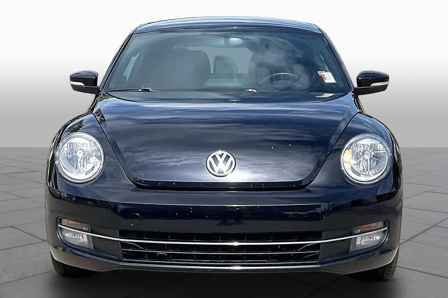 Used 2013 Volkswagen Beetle 2.0T FWD image 4