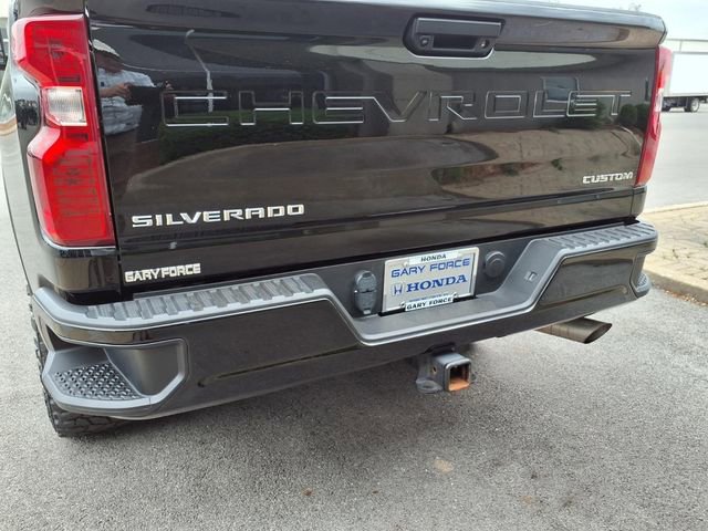 Used 2024 Chevrolet Silverado 2500 Custom AWD/4WD image 25