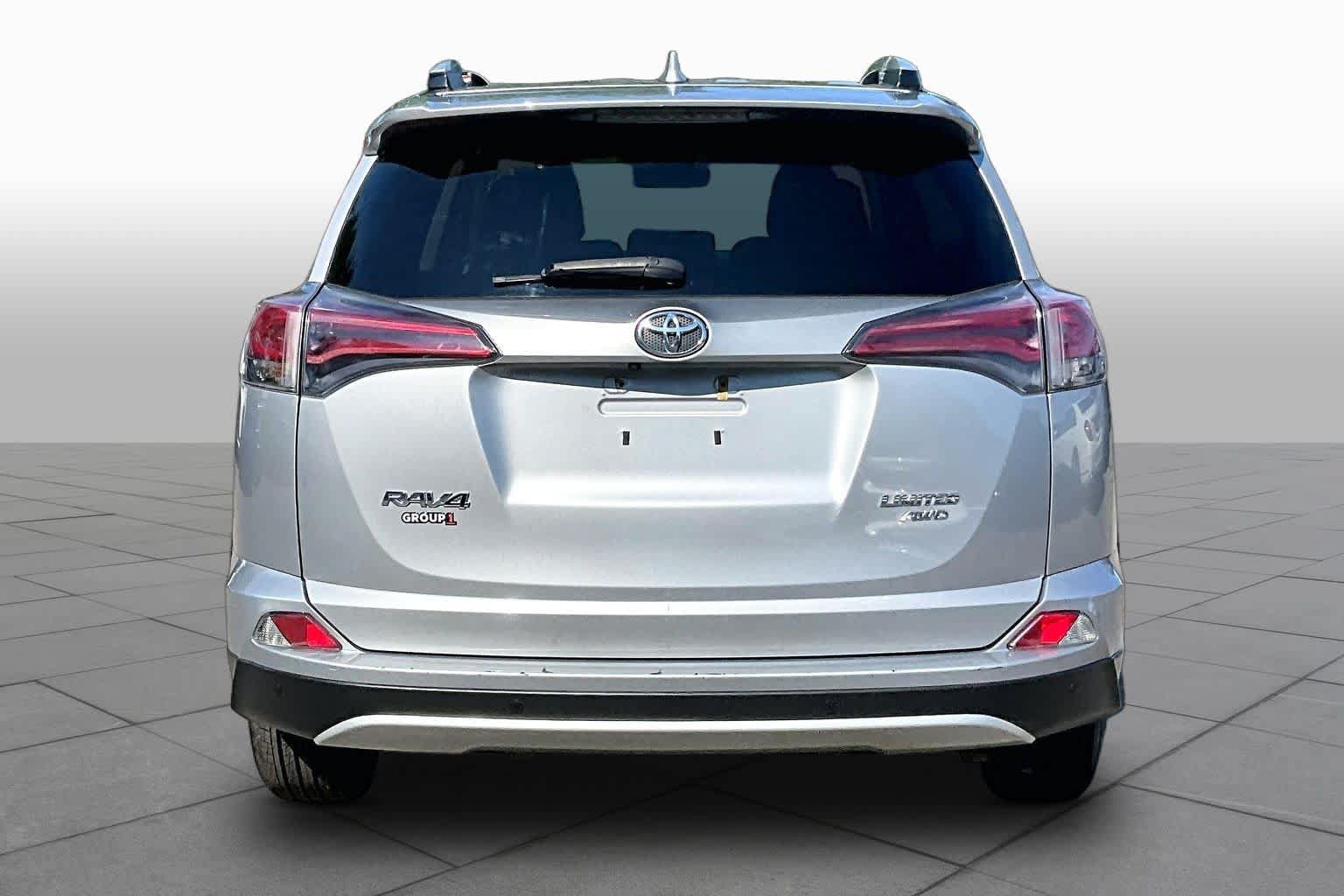 Used 2016 Toyota RAV4 Limited AWD/4WD image 10