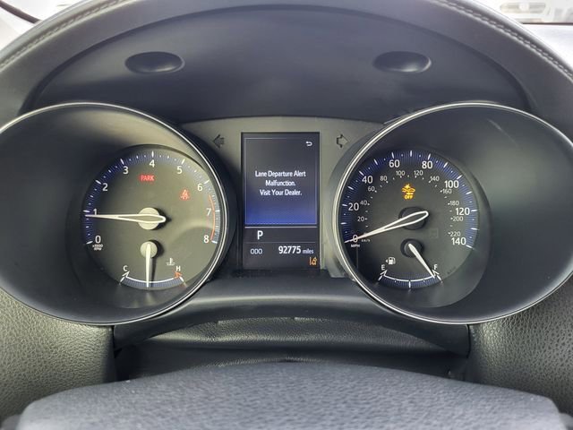 Used 2020 Toyota C-HR LE FWD image 14
