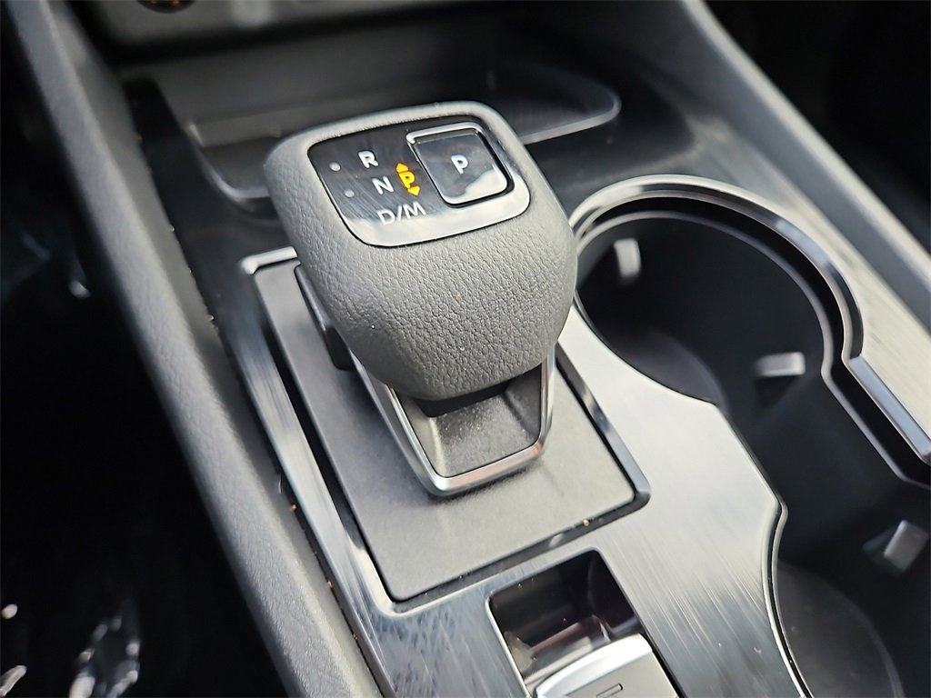 Certified 2025 Nissan Rogue SV image 16