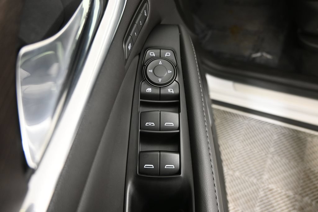Used 2023 Buick Enclave Avenir w/ LPO, Floor Liner Package AWD/4WD image 20