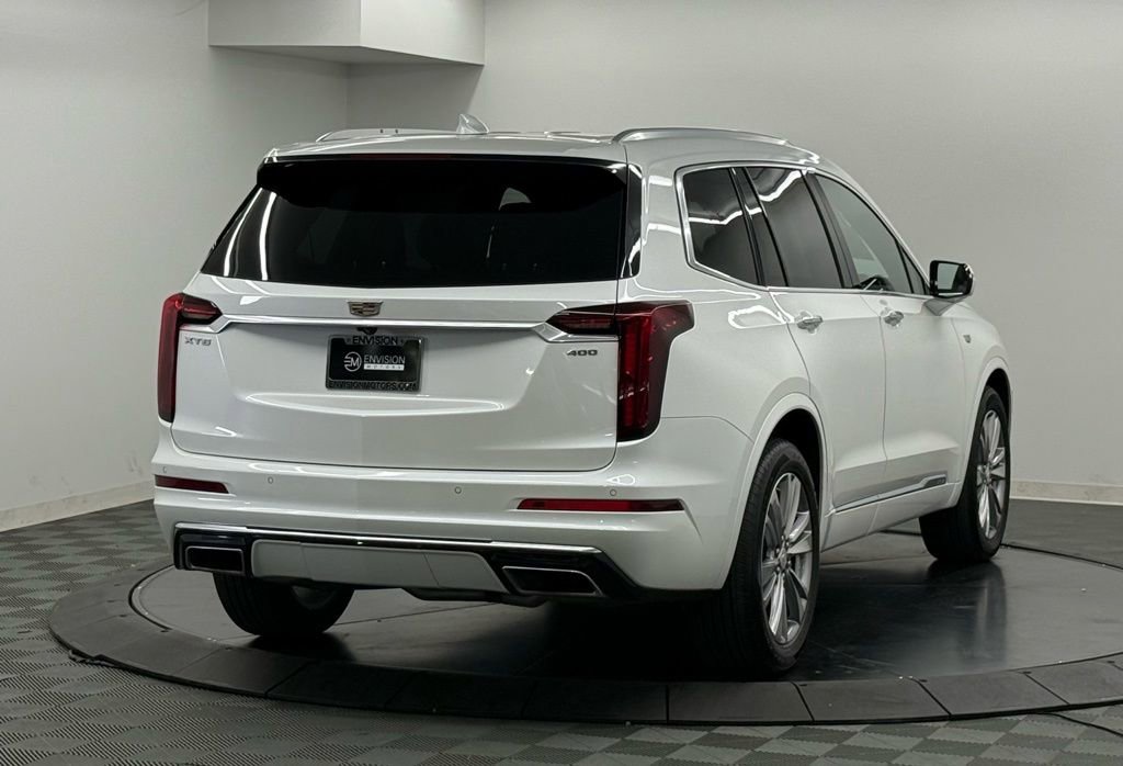 Used 2023 Cadillac XT6 Premium Luxury image 6