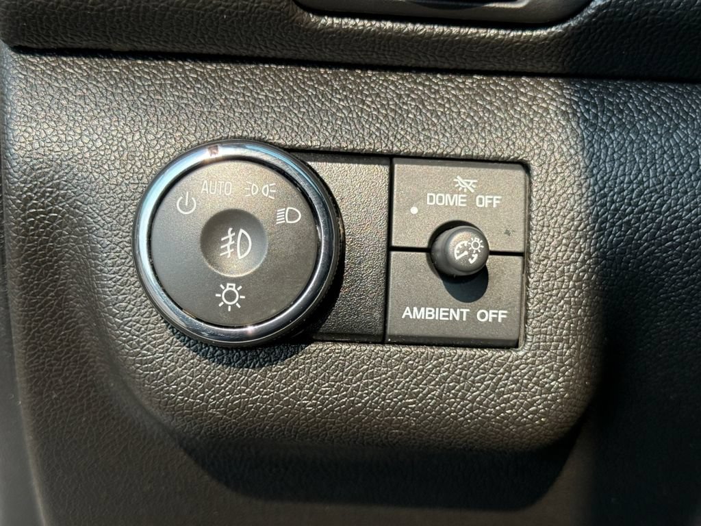 Used 2017 Chevrolet Traverse Premier AWD/4WD image 21
