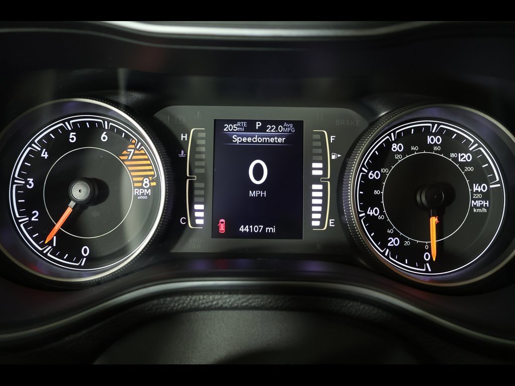 Used 2019 Jeep Cherokee Latitude w/ Popular Appearance Group image 24