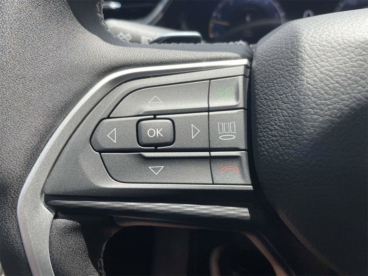 New 2025 Jeep Grand Cherokee L Laredo image 14